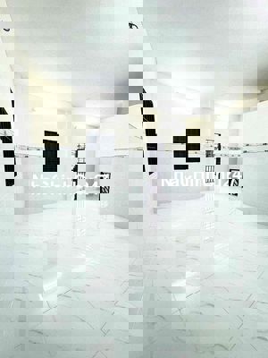 TÔI CHÍNH CHỦ [ 4,5 x 7] 1 lầu suốt 2 tolet đường Mã Lò-18B