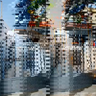 Bán nhà chính chủ Hóc Môn 75m² hẻm rộng–nhà đẹp ở ngay, sổ hồng riêng