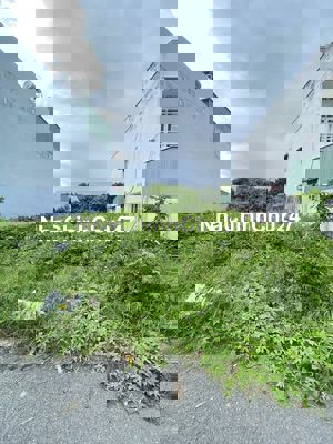 CHỦ HẠ 200TR- BÁN GẤP LÔ ĐẤT XÃ Tân Thông Hội - 127M2 - giá 660TR