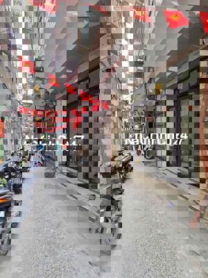 Chính chủ bán nhà Mỹ Đình ngõ gần oto 35m2, 6 tầng. Giá nhỉnh 200tr/m