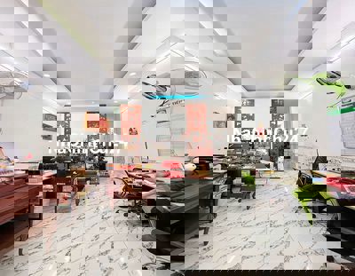 Chỉ 9,x tỷ có nhà HXH, Trường Chinh, P14, Tân Bình, 87m2, 2 tầng,