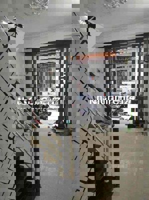 🔥🔥 CHỦ ĐỊNH CƯ NƯỚC NGOÀI BÁN GẤP-NHÀ 2 TẦNG-GẦN LÂM VĂN BỀN QUẬN 7