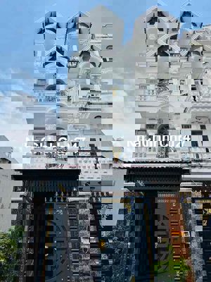 Gấp gấp chủ giảm 300triệu , nhà 3 lầu 78m2 đường xe tải