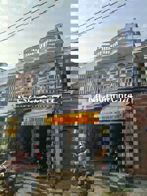 Kẹt tiền làm ăn cần bán nhà chính chủ. Còn thương lượng.