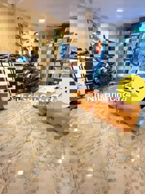 Nhà Mới Chủ Tặng Full Nội Thất-Xe Hơi Đỗ Trước Cửa-XáchValiDọnVàoỞNgay