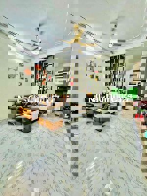 Chủ giảm chào bán gấp! Nhà Đội Cấn, ngõ ba gác, thông, ở ngay,