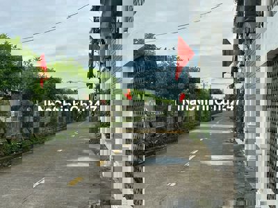 cần bán đất chính chủ giá tốt,  mặt tiền , khu vực dân cư đông đúc