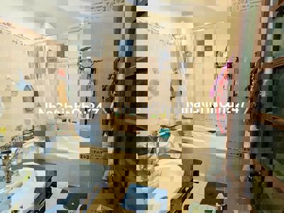 Ngang trên 6-m, Hẻm xe hơi, NHÀ CHÍNH CHỦ 1 ĐỜI –  5PN, 13 tỏi tl