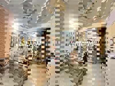 Chính chủ bán nhà Thích Quảng Đức 68/58B 5x10 3 lầu đúc