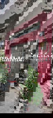 Nhà chính chủ hẻm 595 Cách Mạng Tháng 8 gần trung tâm thành phố