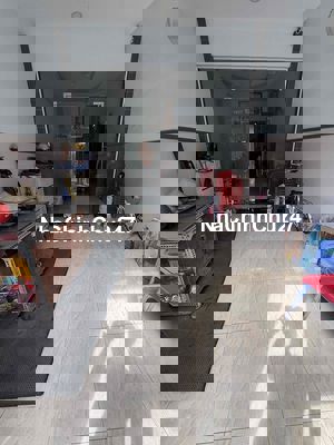 Chính Chủ Cần Bán Nhà 6PN - 4 Tầng - Hẻm Xe Tải Thông - Hoàn Công Đủ