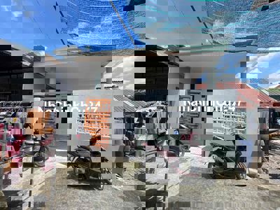 RA NHANH CĂN NHÀ CẤP 4 CHỦ SANG TÊN SANG SỔ NGAY ĐÔNG HOÀ DĨ AN