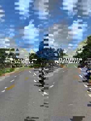 Chính Chủ Cần Bán 700m2 Đường DT749B Gần Khu Du Lịch