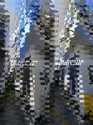 NHÀ NGỘP CẦN RA GẤP LIÊN HỆ CHÍNH CHỦ- KDC QUY ĐỨC- BÌNH CHÁNH