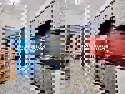 Căn hộ chính chủ full nội thất tách bếp có ban công lớn khu bùi viện