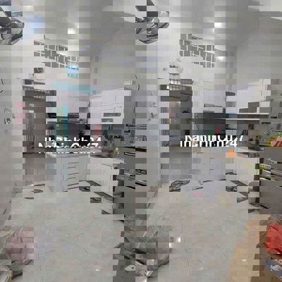 Nhà 4x21 ,2 tầng hẻm ô tô kế Trường Chinh Lac Quang