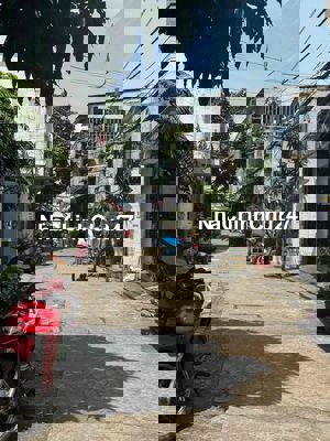 bán nhà hẻm trường chinh gần chợ lạc quan q12