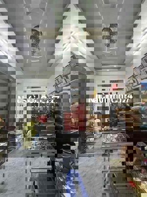 CHÍNH CHỦ NGỘP BANK- Gần Võ Văn Kiệt - Ngang Khủng 5,5m - Hoàn Công Đủ