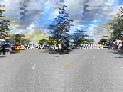 Chính Chủ Gửi Bán Lô Đất KDC Xuyên Á Giá Rẻ DT : 5x18 Shr Đất Sát Chợ