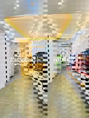 CHÍNH CHỦ CẦN BÁN NHÀ PHẠM VĂN ĐỒNG, CẦU GIẤY GIÁ 11 TỶ 500 TRIỆU