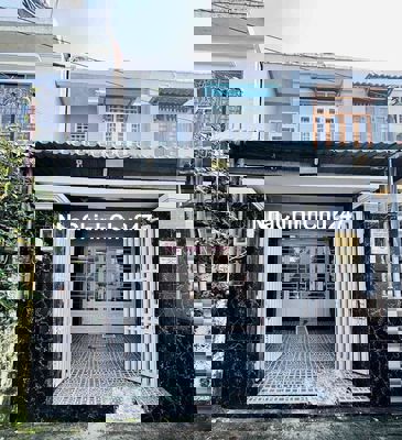 Chính chủ về quê ở cần bán gấp nhà Nguyễn Thị Diệp