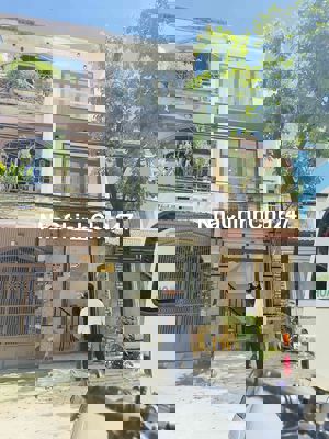 CHÍNH CHỦ BÁN GÂP NHÀ CHIA TÀI SẢN Quận Tân Bình