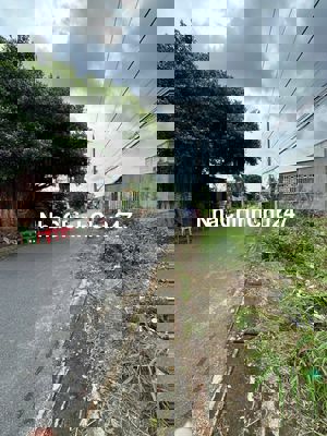 Chính Chủ Bán: Đất 2 mặt tiền đường nhựa, 226m vuông, TP.HCM