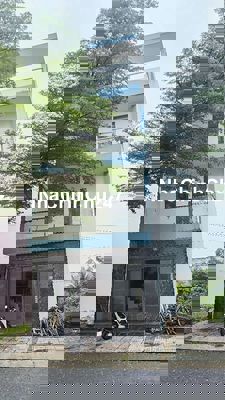 CHÍNH CHỦ CẦN BÁN NHÀ ĐẸP TẠI KHU ĐÔ THỊ MỚI NĂM SAO CẦN GIUỘC LONG AN