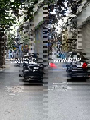 nhà chính chủ cần bán HXH phú nhuận  cách mặt tiền vài bước