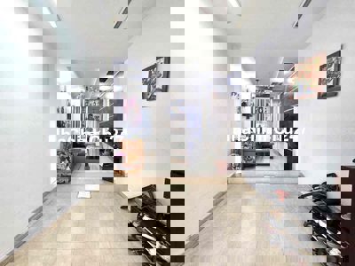 Bán nhà chính chủ hẻm xe hơi Dương Bá Trạc Quận 8, 99m2, 3 tầng.