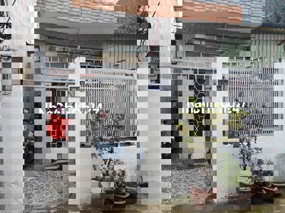 Bán nhà hẻm 1806 huỳnh tấn phát,chính chủ, sổ hồng riêng.