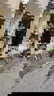 Bán nhà chính chủ Nguyễn Cảnh Chân, Quận 1, 30m2, 2 tầng, hẻm thông.