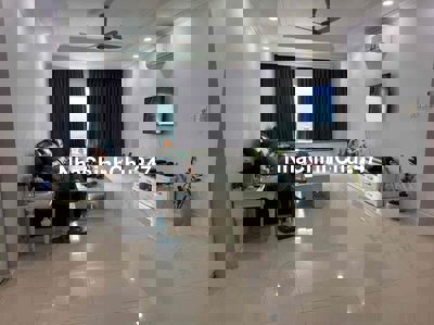 Chính chủ bán Cc cao ốc Phú Nhuận 3pn 2wc full mt giá siêu rẻ 7ty7