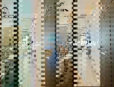 chính chủ trống căn Penhouse 1PN 72m2 nguyên tầng riêng biệt