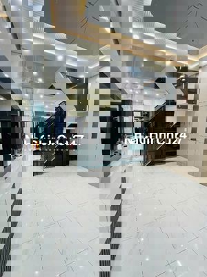 CHỦ MỚI XÂY DO NỢ NÊN CẦN BÁN GẤP NHÀ 2 TẦNG 50M2 TÂN THỚI HIỆP Q12