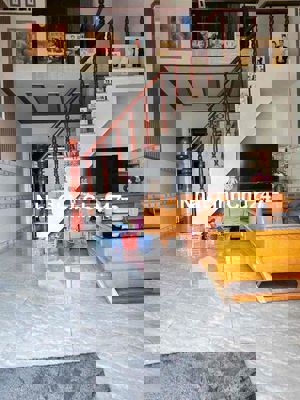 chủ cần bán nhà sổ chung 07 tân Khánh Tân Uyên diện tích 4 x11 giá 850