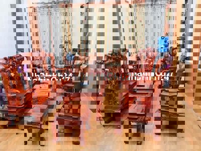 Bán nhà phố Văn Cao, chủ tặng lại nội thất gỗ tiền tỷ đẳng cấp nhà đẹp