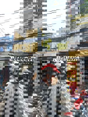 Chủ nhà cần tiền gấp bán lổ căn hộ dịch vụ ngay bạch đằng hàng xanh