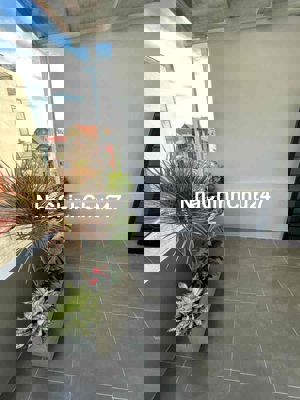 Chính chủ bán nhà Ông Ích Khiêm. Lê Hồng Phong Ba Đình. Ô tô 50m. Dt 1