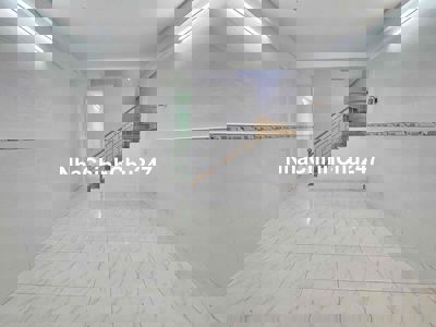 Chủ cần bán nhà trệt lầu mới đường 57 KDC 586, TP Cần Thơ