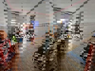 Chính chủ cần bán CC Nguyễn Đình Chính 66m2 giá rẻ