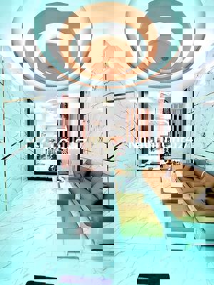 Nhỉnh 5 Tỷ Nhà Đẹp Chính Chủ HXH - DTSD 88m2- 2PN- Phạm Văn Chiêu GV