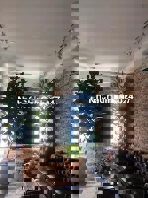 Sổ hồng chính chủ. Sunrise city 74 m2, 2pn, full nt, giá tố.t nhất