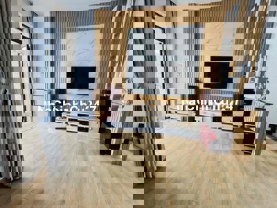 Chính chủ bán nhà phố 4 tầng full nội thất, khu compound - Giá: 11 tỷ