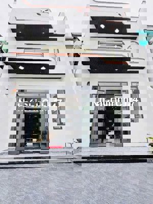 THANH LÍ NHANH NHÀ GÁC LỬNG 2 MẶT TIỀN DO CHỦ KẸT TIỀN CẦN BÁN