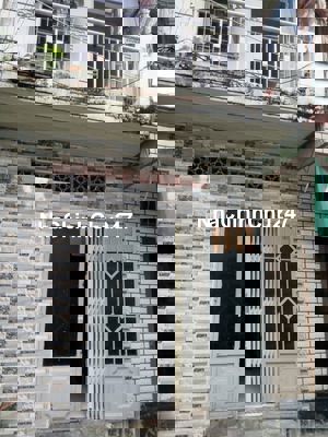 BÁN NHÀ NHỎ CHÍNH CHỦ / SỔ HỔNG RIÊNG