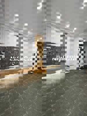 Chính Chủ Bán Nhà Mới Ở Ngay, 6T TMay Cầu Giấy,gần ô tô, Nhỉnh 10 Tỷ