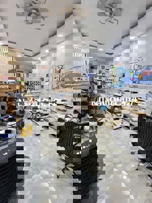 CHÍNH CHỦ NHÀ ĐÚC 2 TẦNG – ĐƯỜNG 5M – GẦN TÊN LỬA – CHỈ NHỈNH 4 TỶ