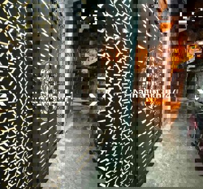 CHÍNH CHỦ BÁN  NHÀ KHƯƠNG TRUNG 37M2;6 TẦNG MẶT 4M;8 PN;8,7TỶ. NHÀ ĐẸP