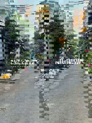 Nhà 4x22 gần chợ và Nhà thờ Lạc Quang, 1/ Trường Chinh